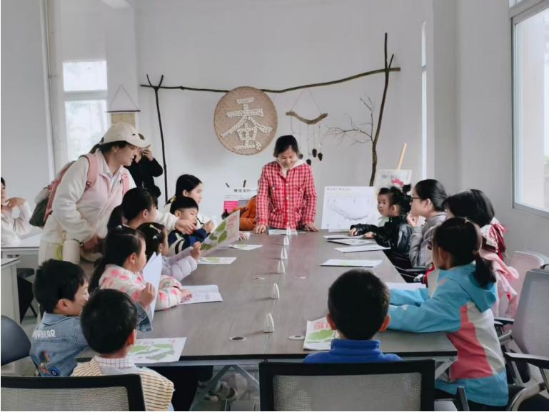 泥火交融处 春色正陶然——宜宾市南溪清水陶艺研学旅游基地迎来春游研学热潮