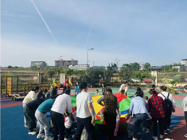 美好“育”见 “幼”见萌新——宜宾市叙州区双龙镇中心幼儿园开展2026年春期公益早期教育活动