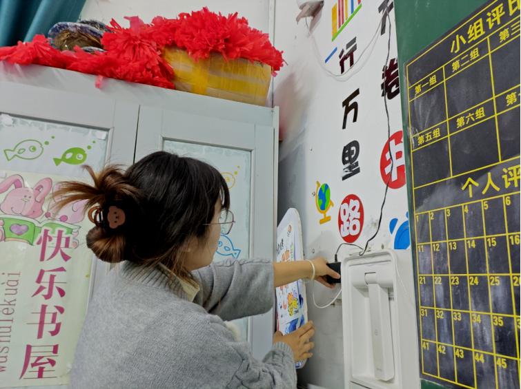 筑牢安全防线 守护平安假期——高县逸夫小学校开展2026年春假、清明节假前安全教育