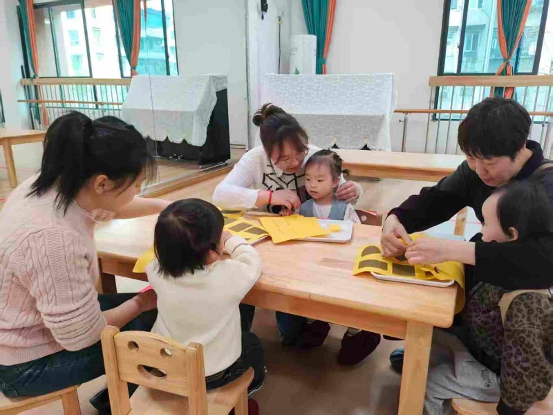 童梦初启 乐享早教——宜宾市南溪区北城幼儿园开展2026年第二次公益早教活动