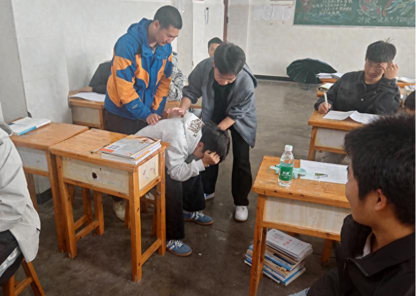 加强应急演练 助力校园安全——宜宾市叙州区高新综合高中开展食品安全应急处置演练