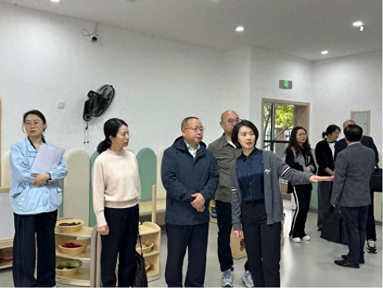 高县人大调研县域托育服务工作