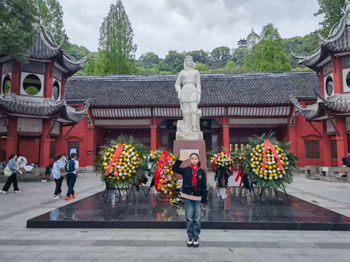 春假好时光 德育伴成长——宜宾市南溪区长江学校四年级春假实践活动侧记