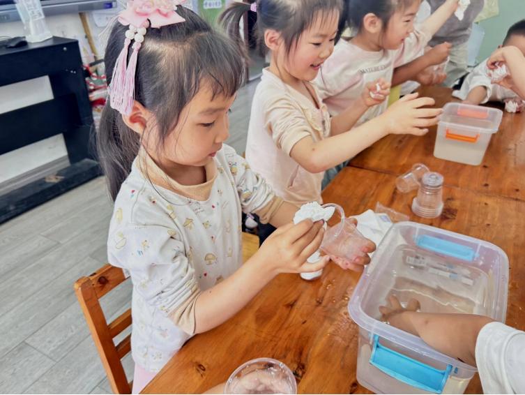 宜宾市叙州区双龙镇中心幼儿园开展2026年春期科学领域送教下乡活动