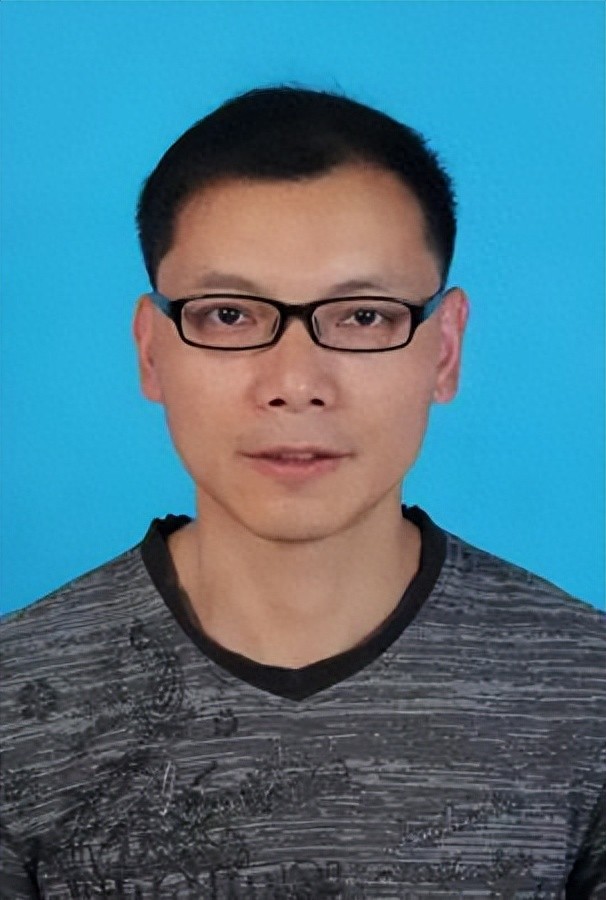 绛帐春风桃李盛 杏坛化雨芝兰芳 遂宁一中初2026级优秀教师风采撷英