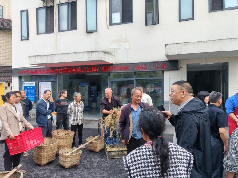 宜宾市南溪区黄沙镇：爱心鹅苗办实事 助残养殖促振兴