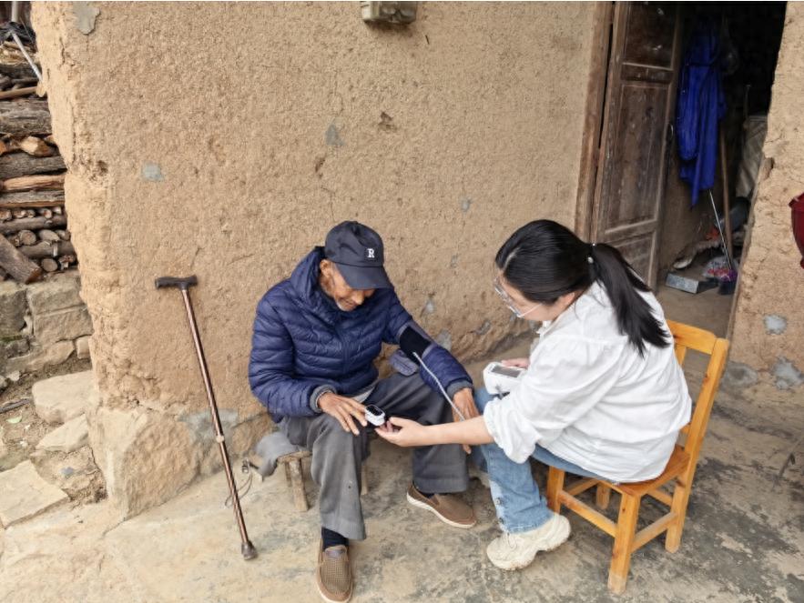 深耕基层服务 关爱失能老人——剑阁县江口镇中心卫生院进村入户开展上门健康服务纪实