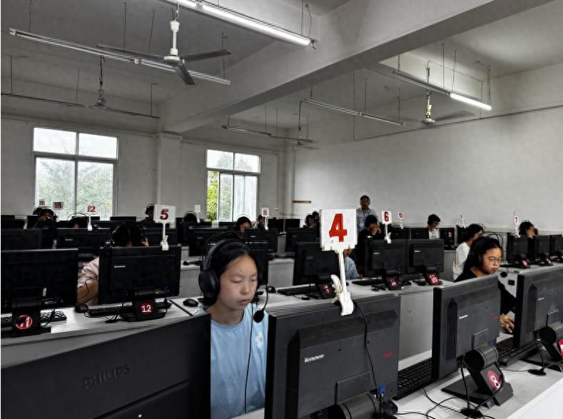 夯实语言基础 提升综合素养——宜宾市叙州区高新综合高中顺利完成普通话水平测试工作