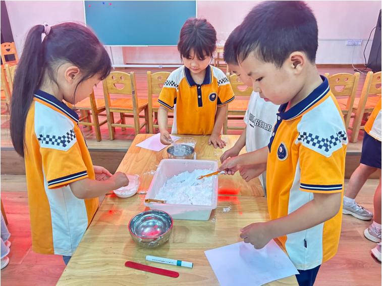 以赛促研 共绽芳华——宜宾市叙州区双龙镇幼教片课堂大比武科学领域赛课活动纪实