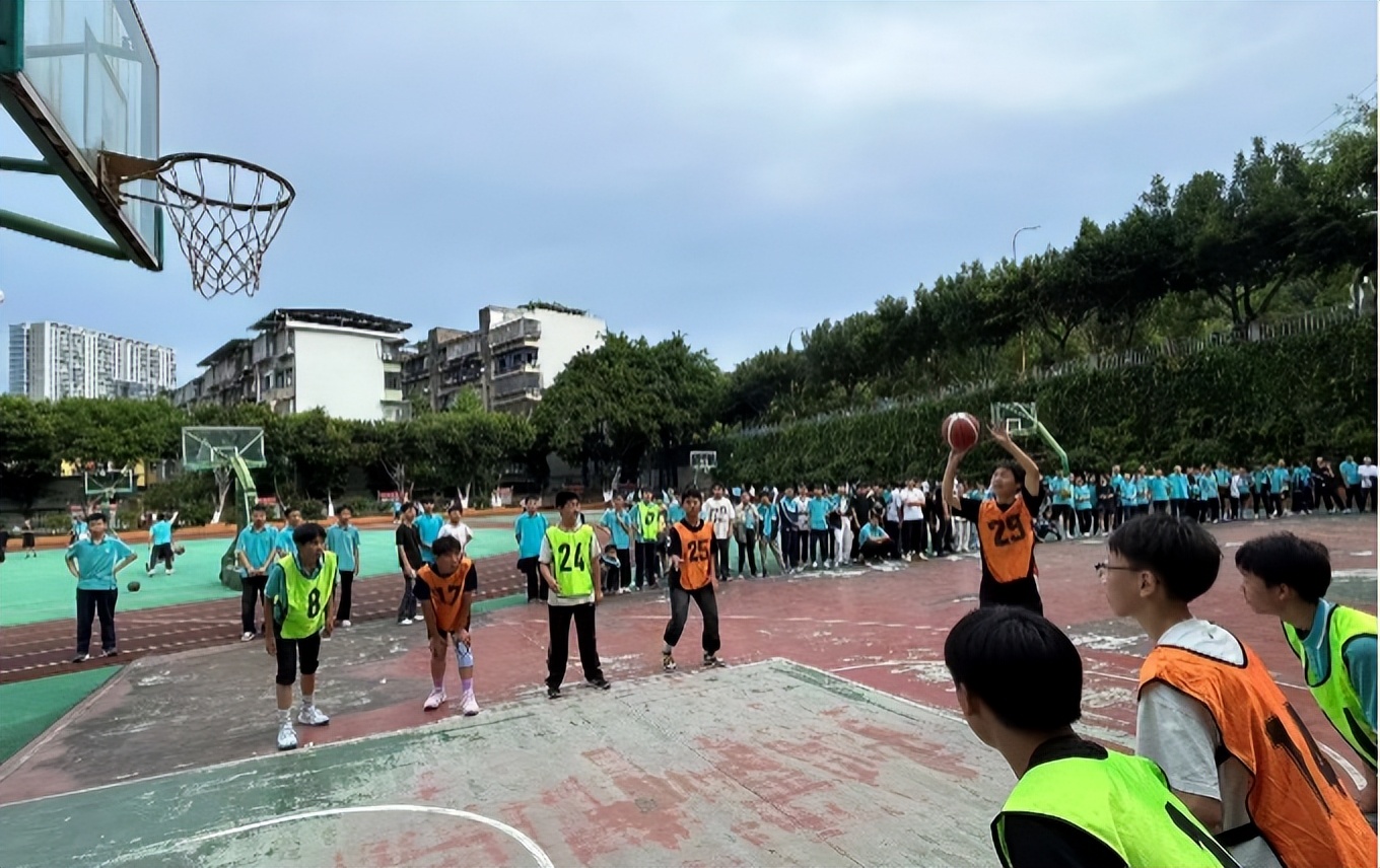 驰骋赛场 青春律动——遂宁一中初中体育课后服务赛事精彩呈现！
