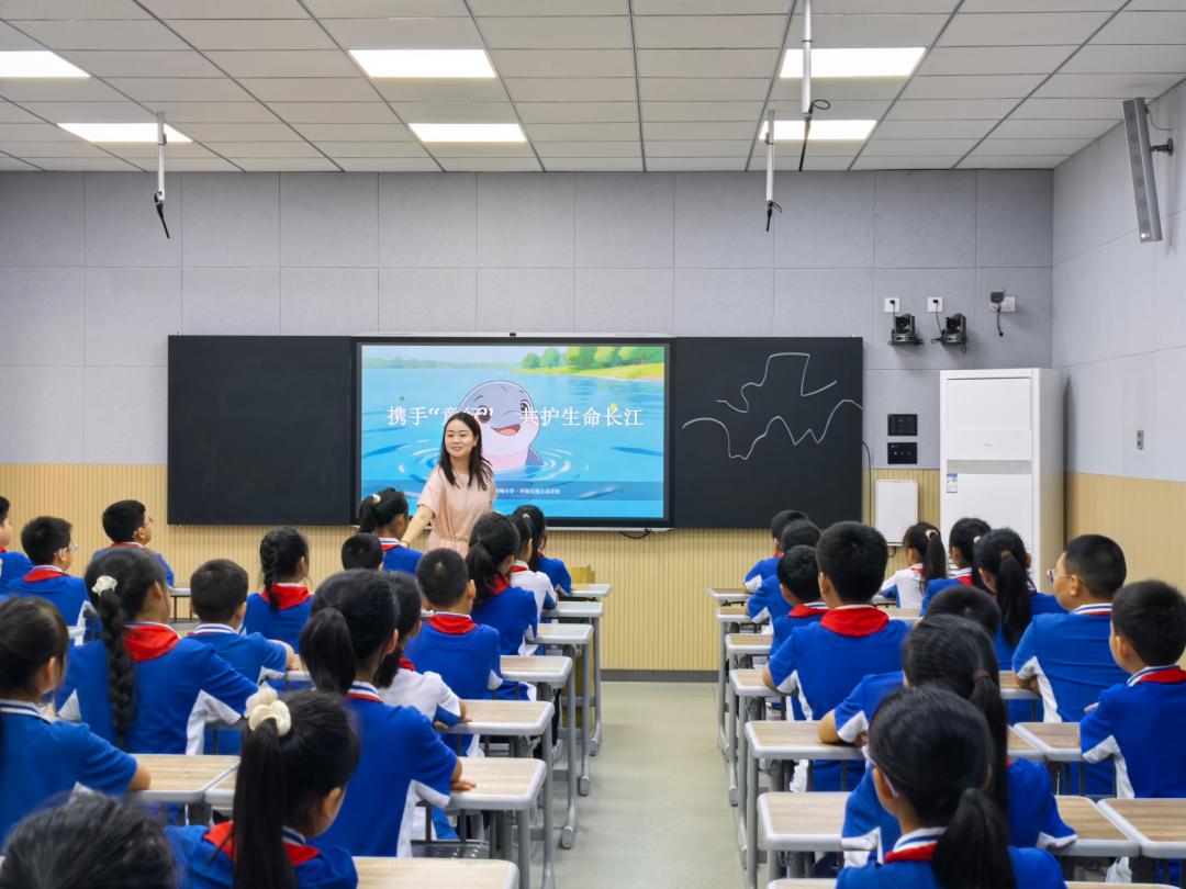携手“童行”，共护生命长江——农工党广元市利州区总支开展“生命长江·有我守护”进校园活动