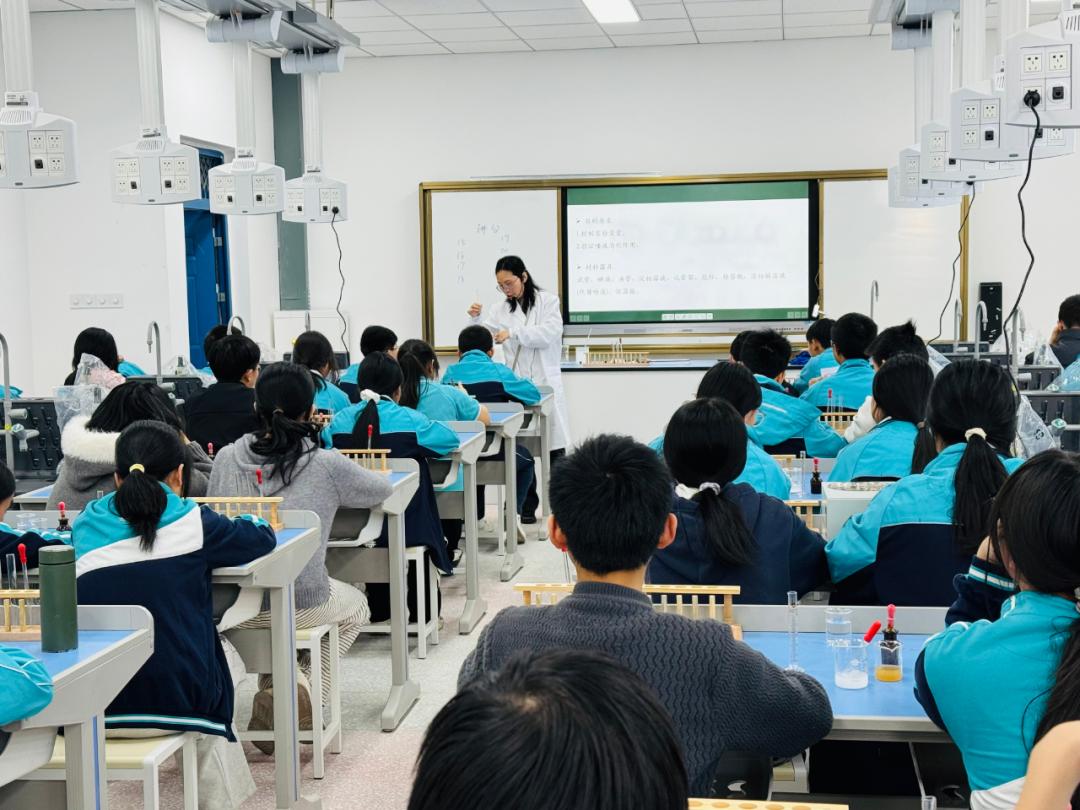 探索生命奥秘点亮科学梦想遂宁一中初中生物课后服务精彩集锦！