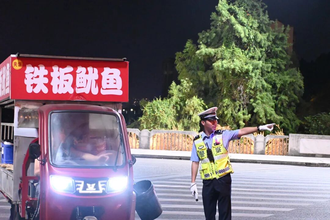 香会节来了！遂宁公安全力护航，守护您的心愿与平安