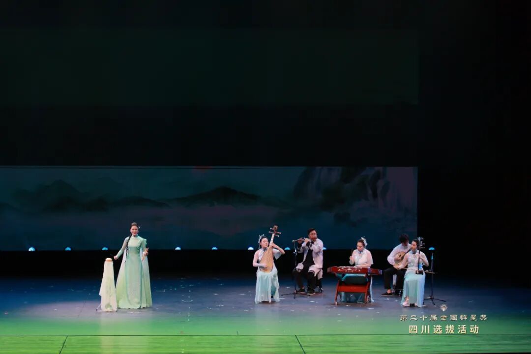 艺术家风采 | 张麒君：一抹青色润千年 一颗初心守文脉
