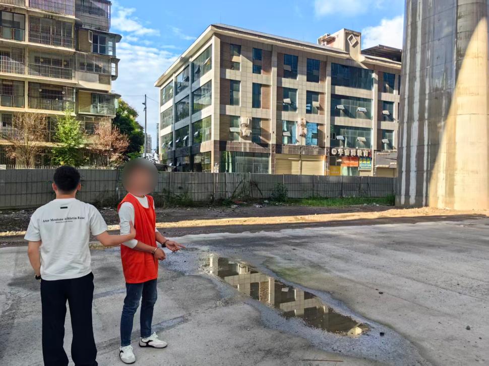 【百日攻坚行动】遂宁一男子凌晨砸窗行窃，当日落网归案