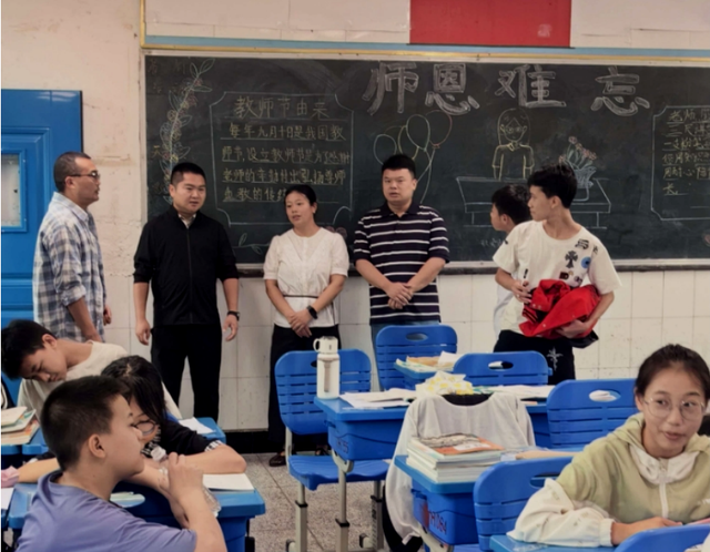 宜宾市南溪区黄沙镇：暖心走访进校园 聚力赋能教育高质量发展