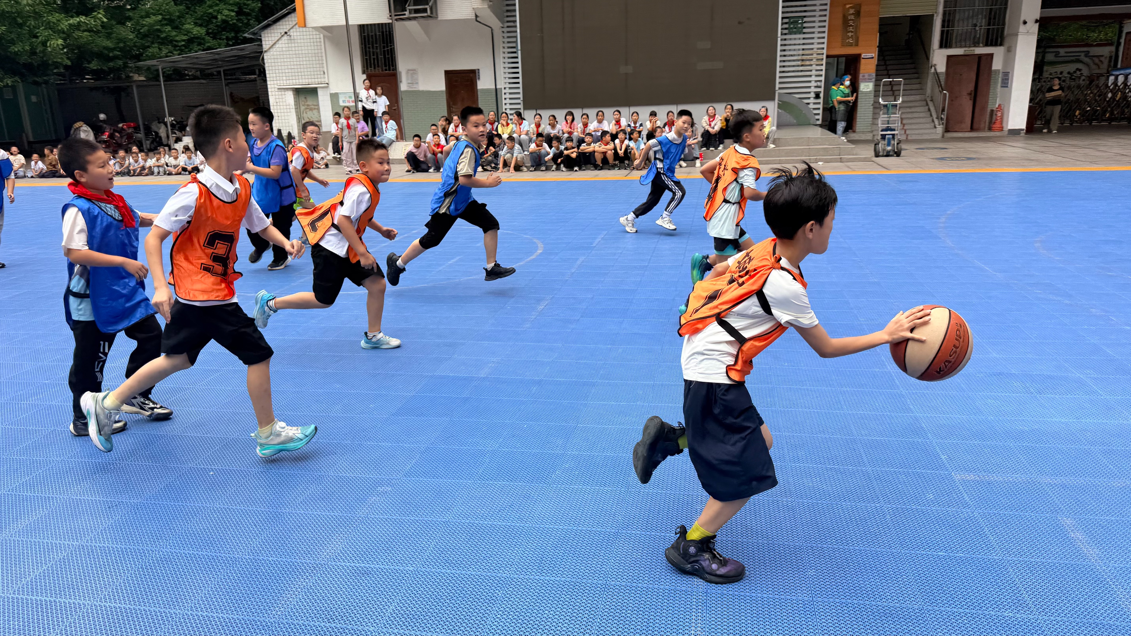 迎国庆 启航杯——船山区城北小学2026年校园篮球班级超级联赛开幕