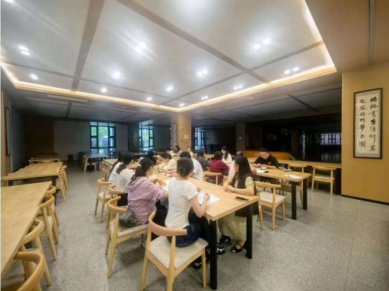 跟岗实践促成长 名师引领共提升——宜宾市南溪职校开展新入职教师跟岗实践活动