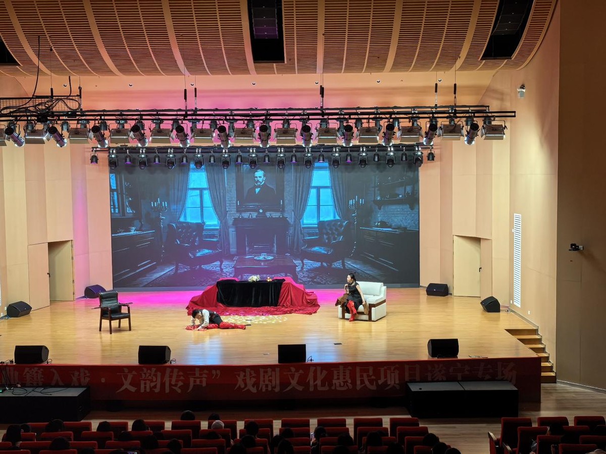 音乐话剧沉浸式共读展演走进遂宁，馆校联动演绎经典力量