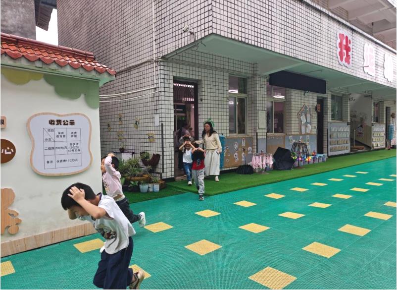 临“震”不慌 安全“童”行——宜宾市南溪区大坪幼儿园开展地震逃生演练