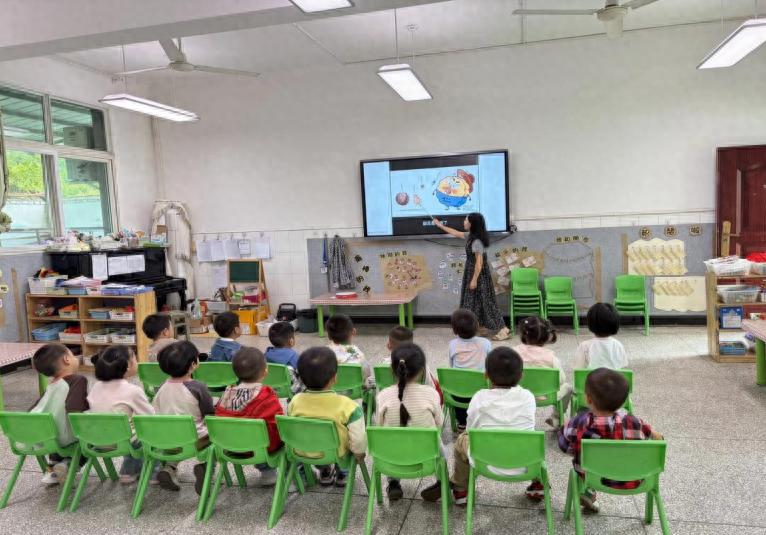 月圆中秋 情满校园——宜宾市南溪区大坪幼儿园开展中秋节主题活动