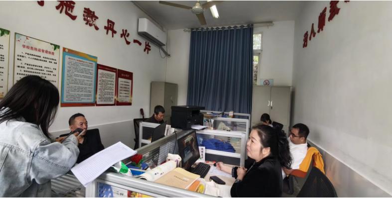 宜宾三江新区顺南学校小学语文教研组开展“聚焦课堂提质，搭建思维支架——深度阅读视域下小学语文高阶阅读能力培养”主题教研活动