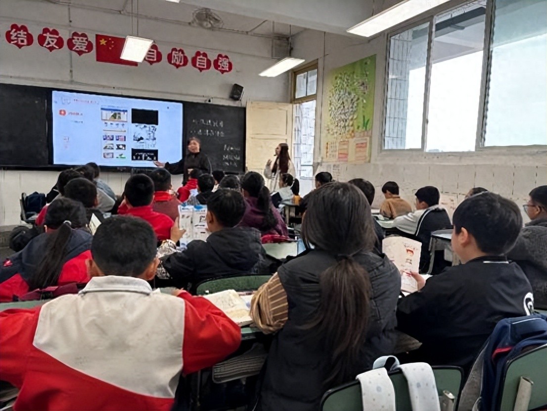 “阅见斗城·遂图出发”——乡村阅读活动走进大英县卓筒井镇小学
