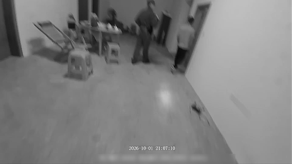 遂宁公安:现金“离奇失踪”居民急报警，民警细心排查揭开真相