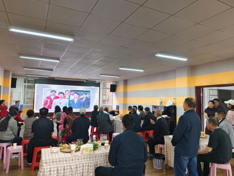 情暖重阳话桑榆 薪火赓续育桃李——宜宾市南溪区黄沙镇中心小学校开展2026年重阳节退休教师慰问联谊活动