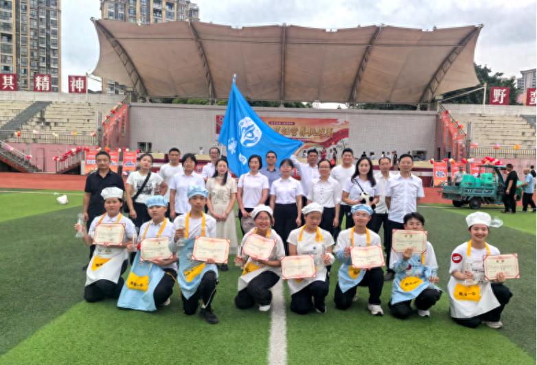 厨艺展风采 劳动促成长——宜宾市南溪四中在南溪一中教育集团劳动技能大赛斩获佳绩