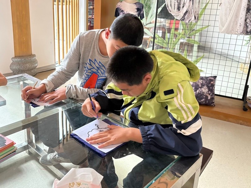 江安县特殊教育学校开展培智手工社团走班活动