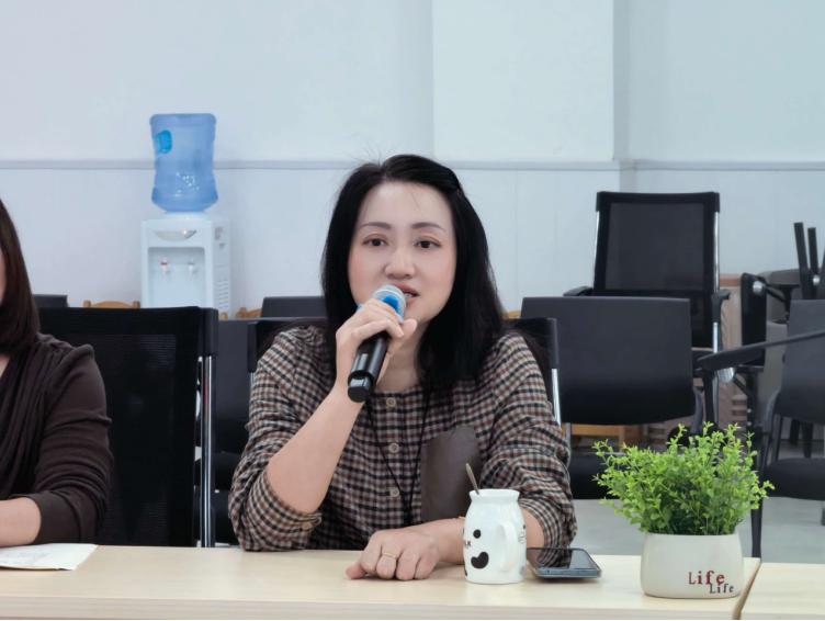品读经典悟教育 深耕童心伴成长——屏山县王府井幼儿园开展教师读书心得演说竞赛活动