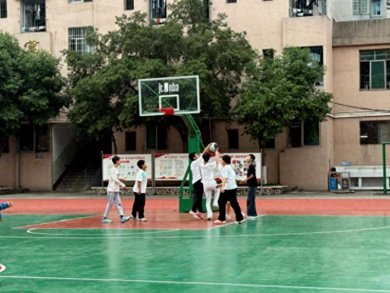 【南溪四中印象：精彩视界】第62期：帧帧鲜活少年 少年百态风华