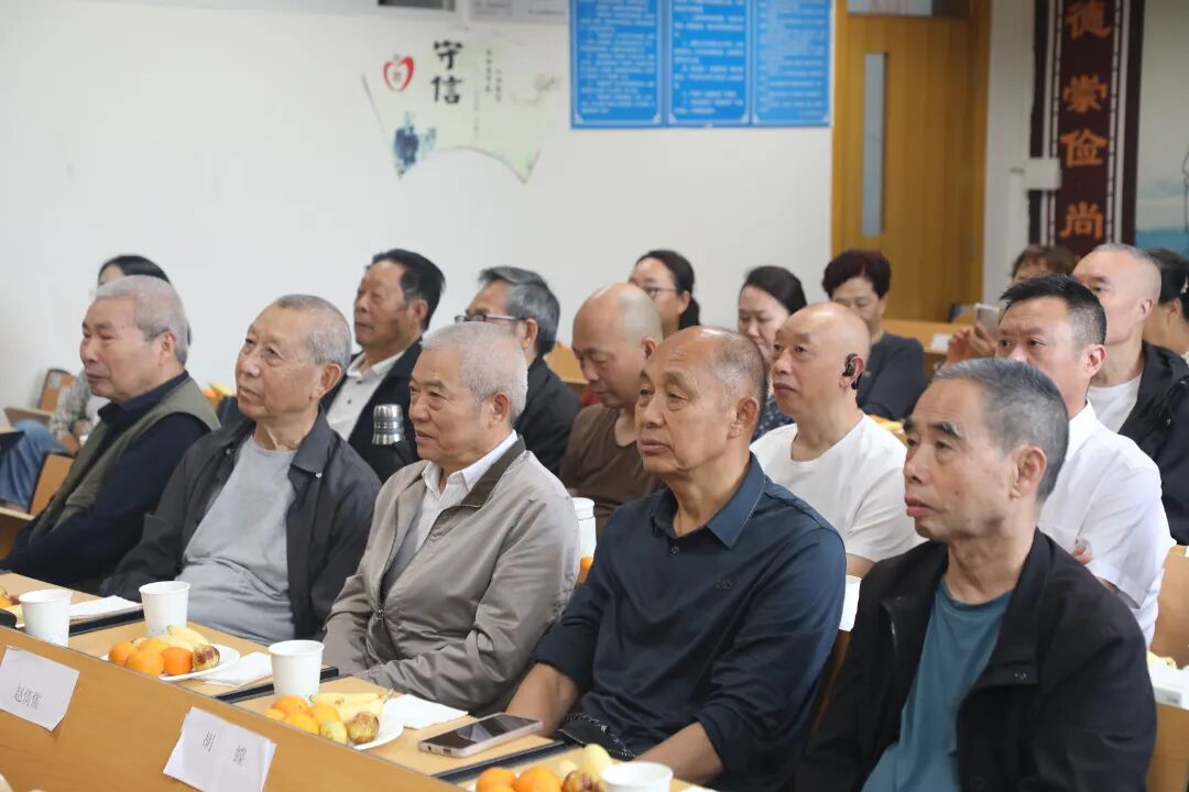 九九话重阳 美德润校园——遂宁四中举办重阳节退休教职工主题活动