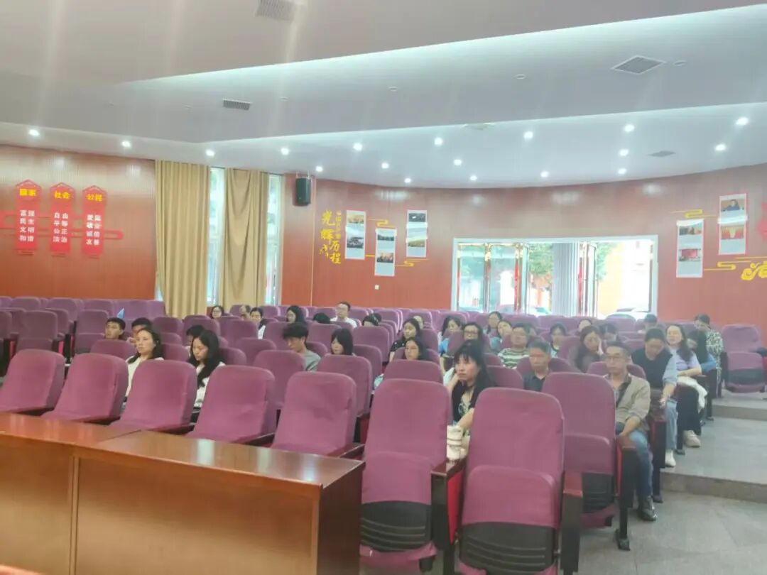 遂宁一中文苑校区初 2027 届中考备考动员会圆满召开